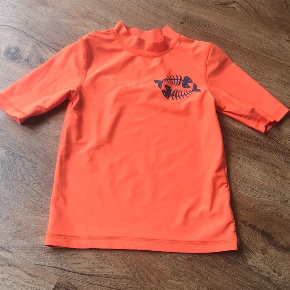Boys Cherokee size small swim shirt